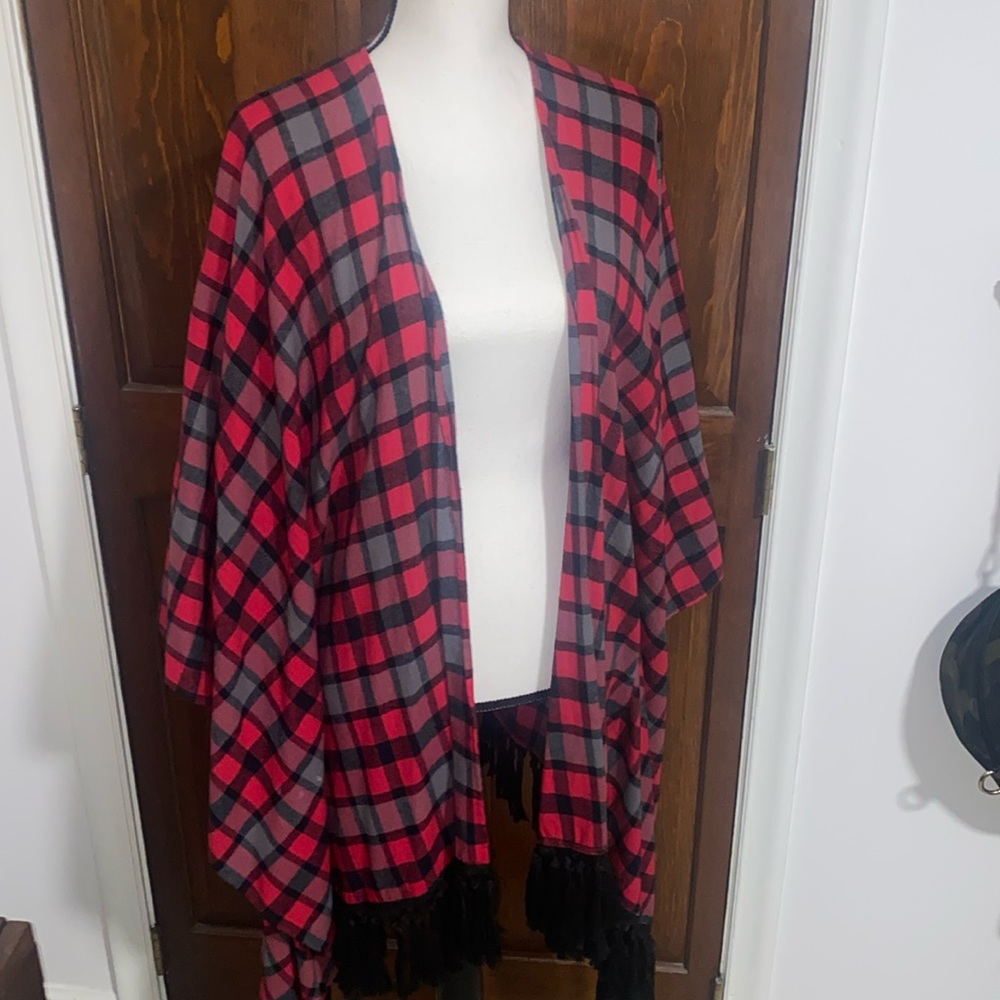 Plaid kimono with fringe along the bottom
